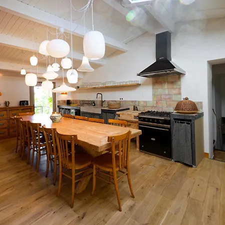 Nyaraló Mas St Joseph