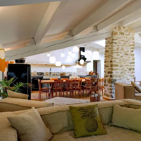 Hébergement de vacances Mas St Joseph *