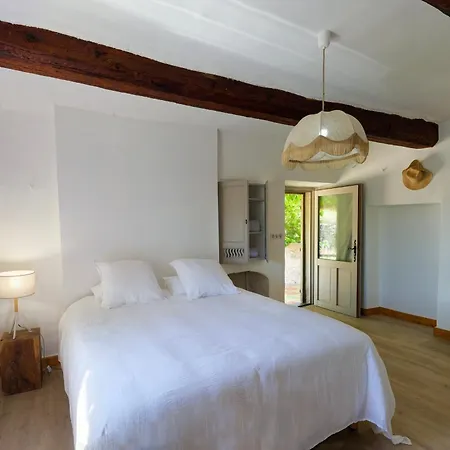 Hébergement de vacances Mas St Joseph *