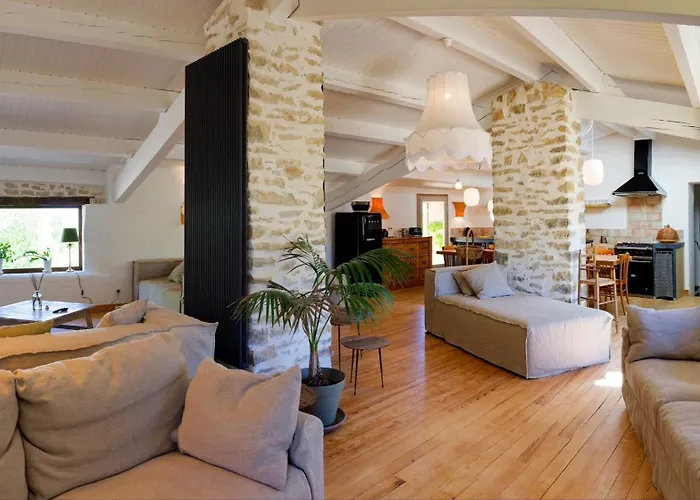 Mas St Joseph Chateauneuf-Val-Saint-Donat