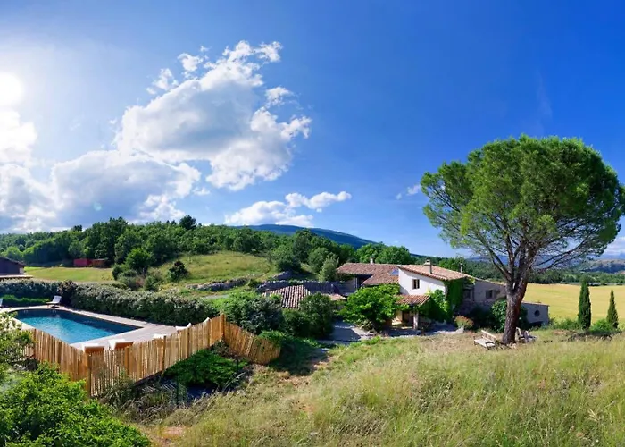 Mas St Joseph Chateauneuf-Val-Saint-Donat